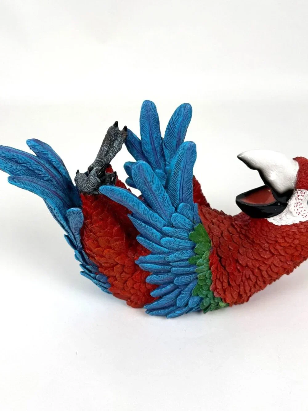 Rio Rainforest Jungle Red Scarlet Macaw Parrot Wine Bottle Holder Caddy Figurine